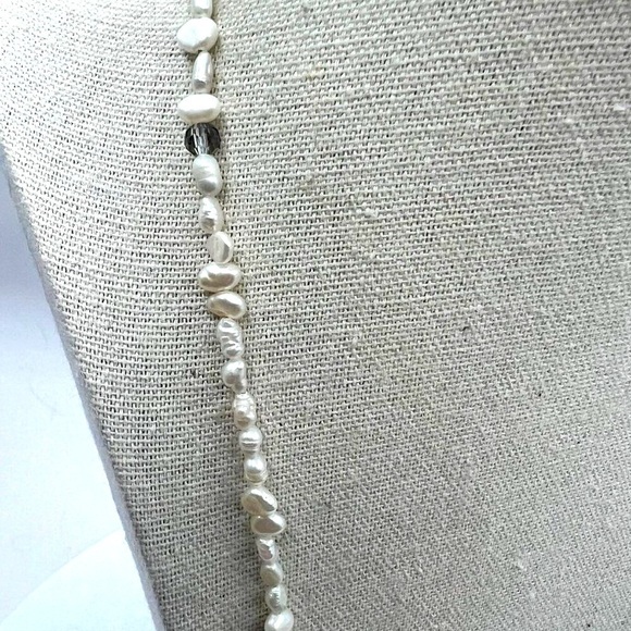Vintage Sterling Silver Cross Necklace With Rice Pearls.  A13 - Picture 7 of 12